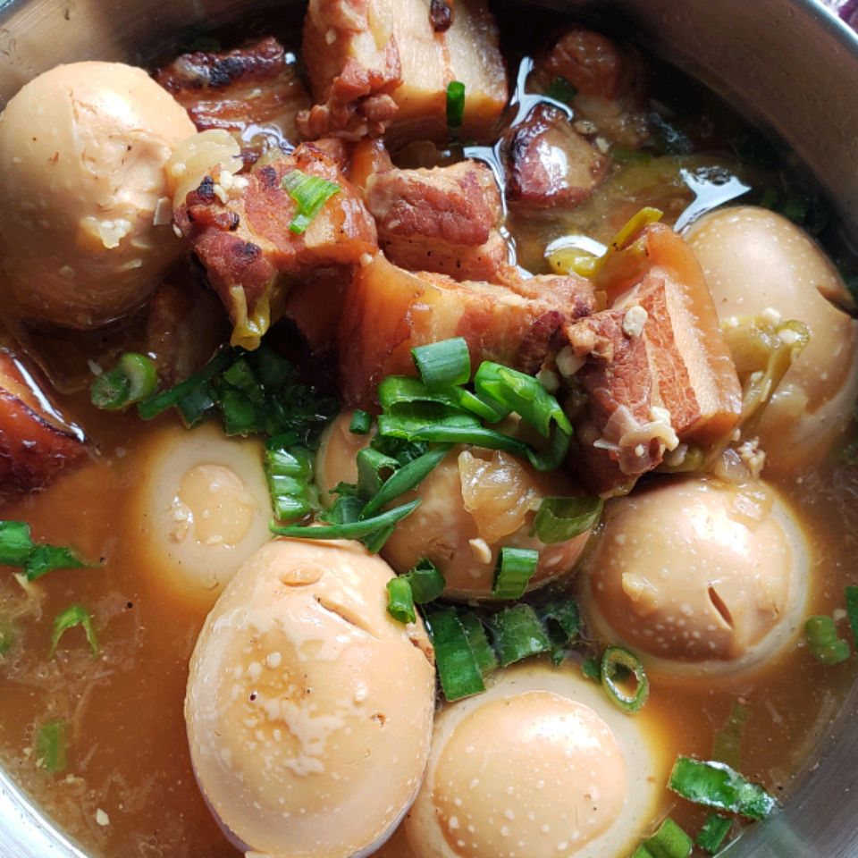 Thit Kho (Caramelized Pork Belly)