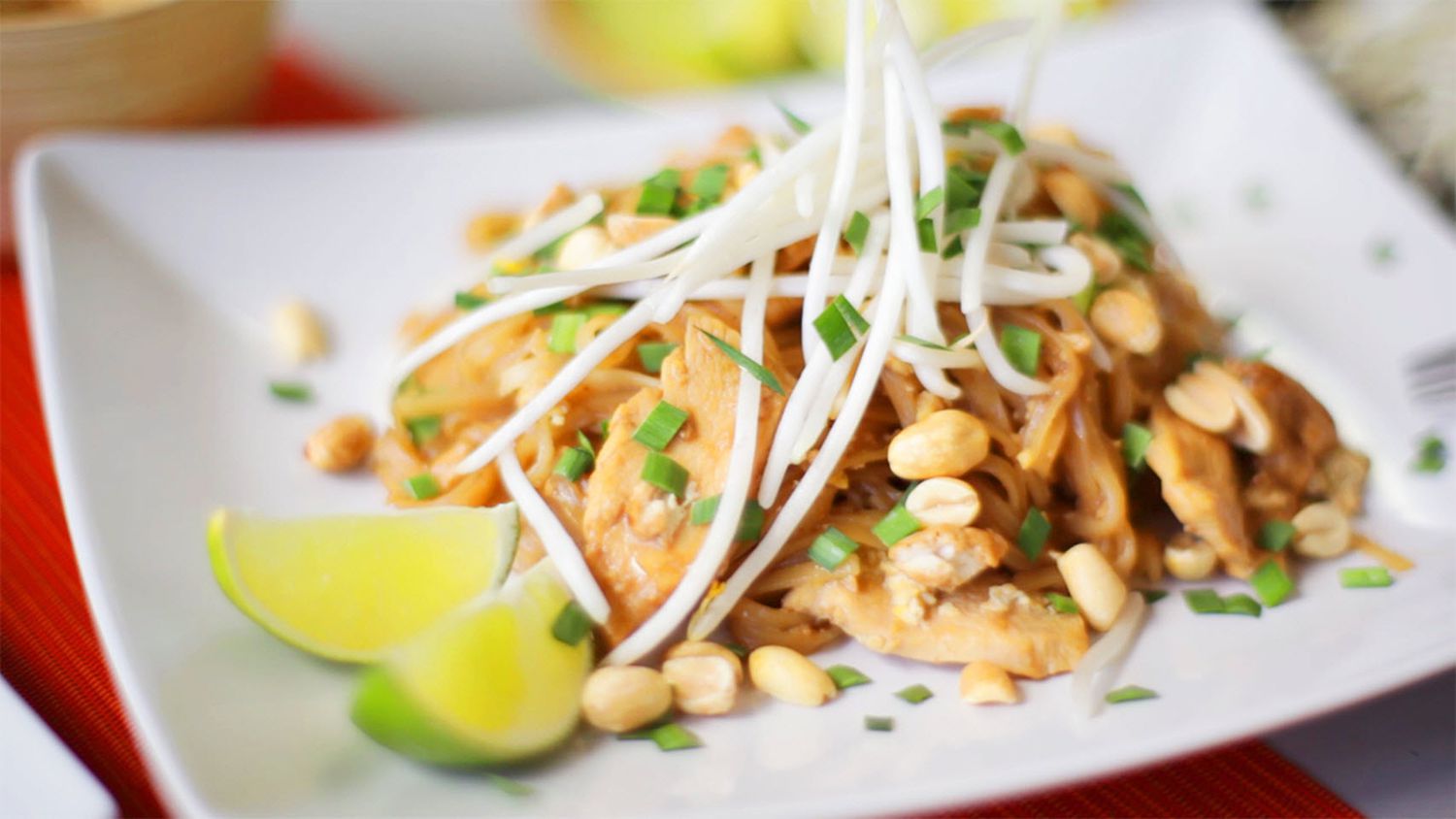 Classic Chicken Pad Thai